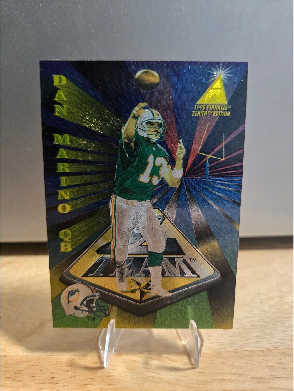 1995 Pinnacle Zenith Dan Marino Z-Team